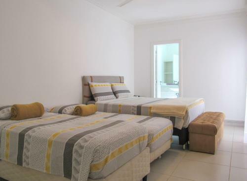 Linda Casa Pisc Aquec Praia De Pernambuco-guaruj�