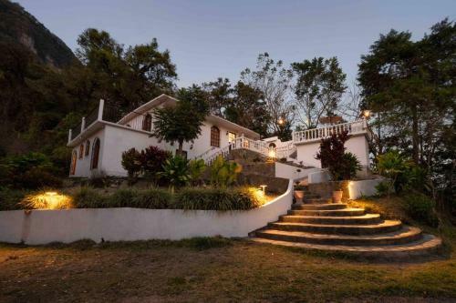 Villa Caf� Y Arte - Xilitla Rainforest Experience
