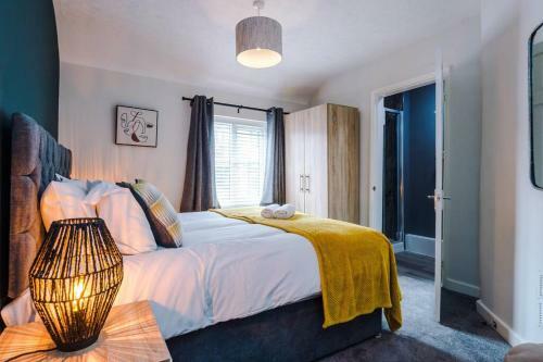 Central Town House Perfect For City Leisure Breaks