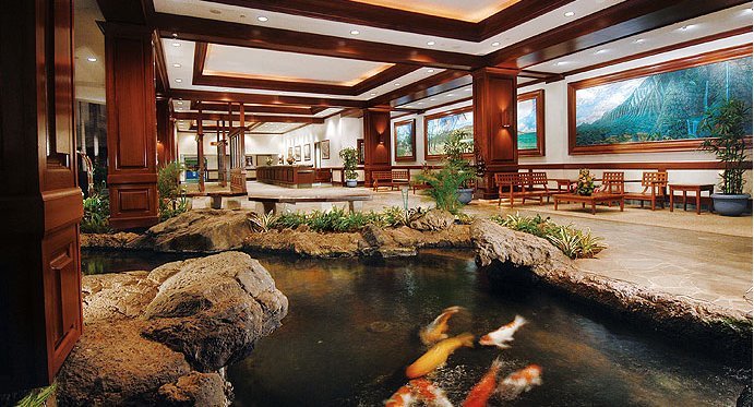 Hotel Aston At The Waikiki Banyan