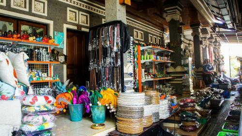 Hostal Luna House Legian