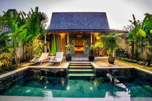 Villa Romantic Balinese Gem, Walk To Beach