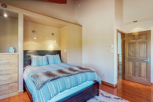 Grand Golf Course Chalet
