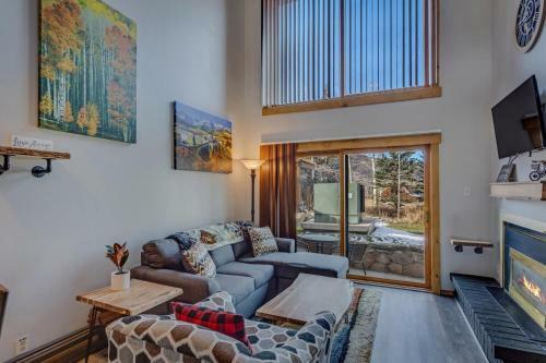 #1035- Cozy 1 Br Condo, Close To Ski Area