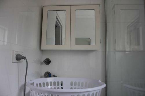 Macquarie Treetops - Peaceful Sydney 2br Apartment
