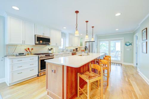 Sea Del -- 40164 Sugar Hill