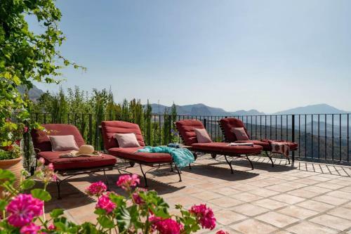 Villa With Views And Private Pool Near Malaga.