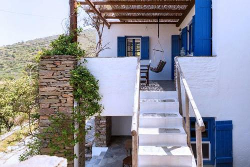 Traditional Village House In Kea