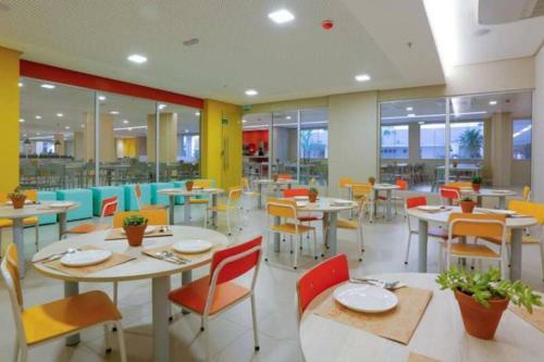Apartamento No Ol�mpia Park Resort (melhor Pre�o!)