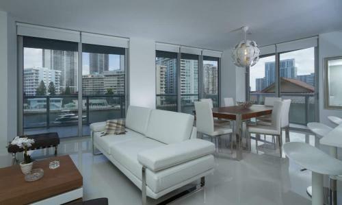Apartamento Beachwalk Resort - Luxurious & Spacious 3/3 Condo
