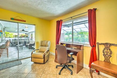 Bright Cape Coral Home Canal Access On-site!