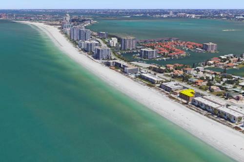 Belleair Beach Club 212