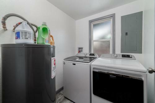 The Sunshine Spacious 4 Bed Vacation Home, Lakeland