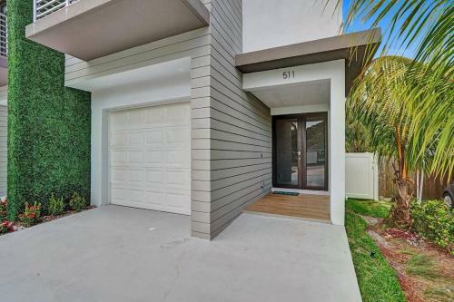 Villa Las Olas Designer Home With Heated Pool - Must!