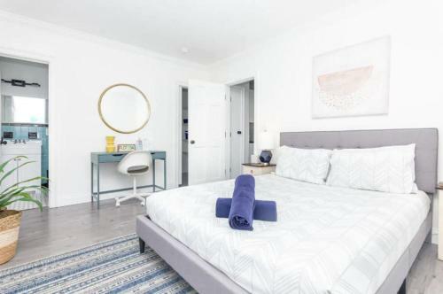 Apartamento Bright Garden Getaway - W/ Private Patio & Parking