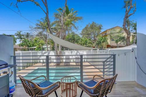 Villa Las Olas Designer Retreat With A Heated Pool!