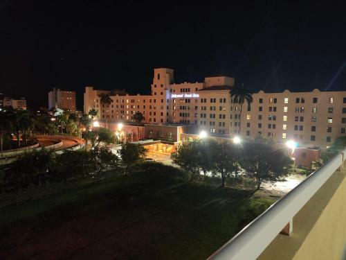 Apartamento Large Studio With Kitchen, 2 Beds, On The Beach