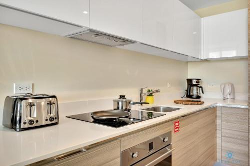 5 Resort 2 Br 2 Br Front Bay View Terrace Rooftop Pool