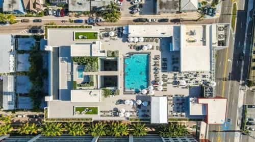 5 Beach Resort Apt W Front Bay View Terrace Up To 6 Pool