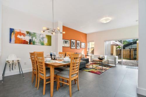 139pbd-svh Lovely New Townhome!