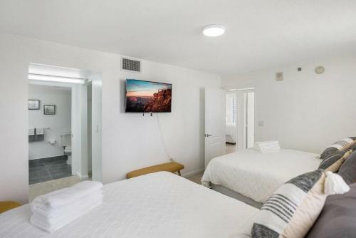 Beautiful 3 Bedroom Apartment In Brickell Miami
