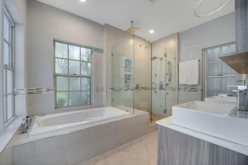 Coral Way - Brickell Area 3br House With Backyard