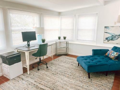 Venice Island - Dog Friendly - Walk To Beach - Work Ready