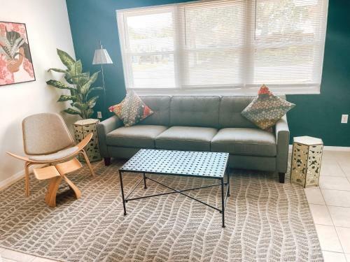 Venice Island - Dog Friendly - Walk To Beach - Work Ready