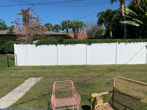 Venice Island - Dog Friendly - Walk To Beach - Work Ready