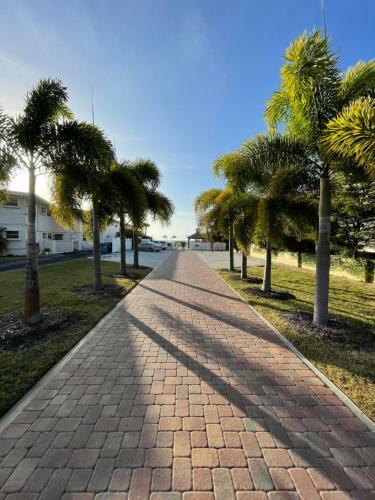 Venice Island - Dog Friendly - Walk To Beach - Work Ready