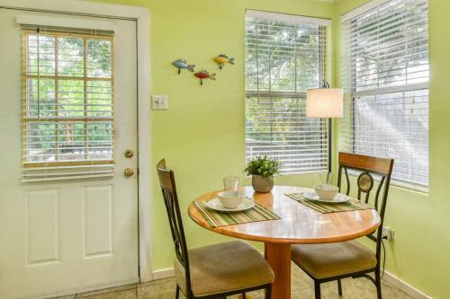 Vilano Cottage Unit A