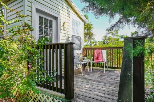 Vilano Cottage Unit B