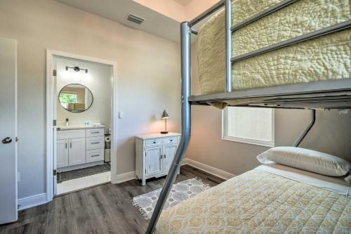 Contemporary Tampa Abode With Fully Fenced Yard