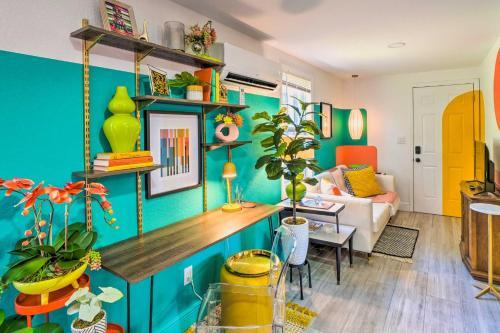 Eclectic Tampa Home Less Than 4 Mi To Busch Gardens!