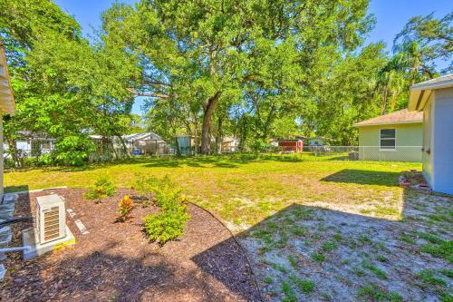 Eclectic Tampa Home Less Than 4 Mi To Busch Gardens!