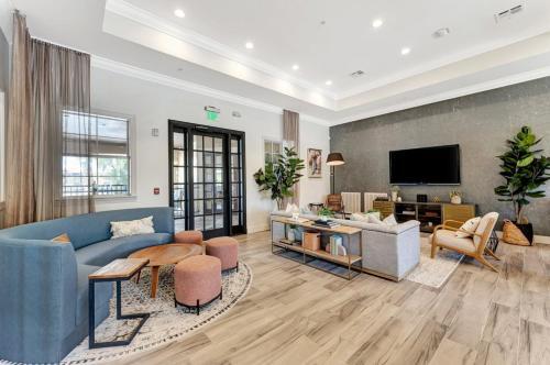 Wanderjaunt - Camden Visconti Apartments