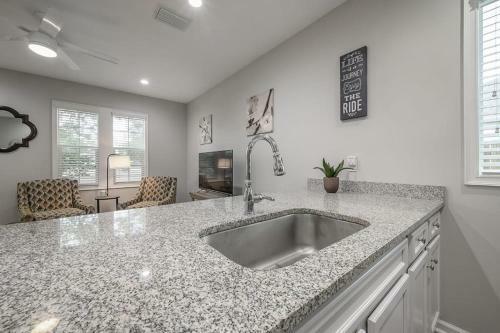 Apartamento Eclectic Townhome Haven In Tampa