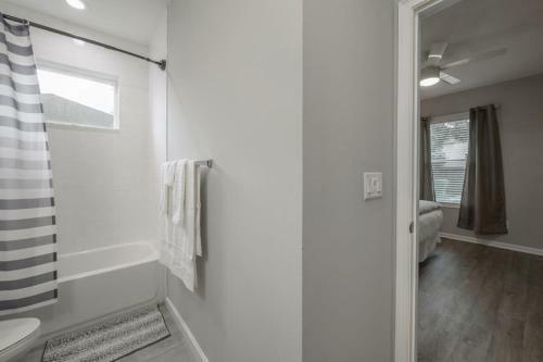 Apartamento Eclectic Townhome Haven In Tampa