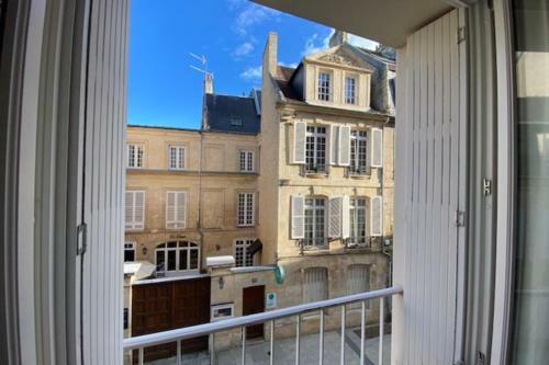 Apartamento Nice And Spacious Apt In The Center Of Caen!