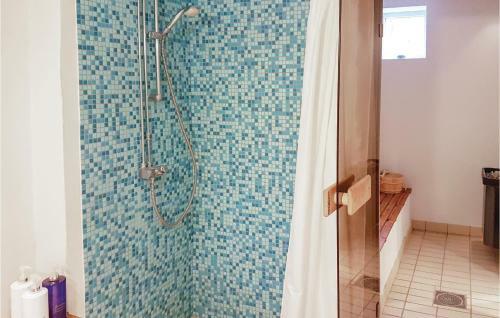 Two-bedroom Holiday Home In Kopingsvik