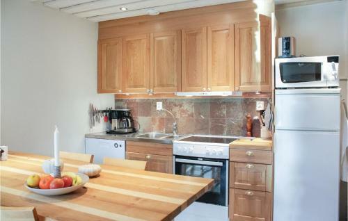 Two-bedroom Holiday Home In Kopingsvik