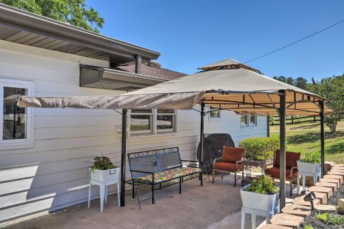 Idyllic Stockbridge Escape With Grill And Views!
