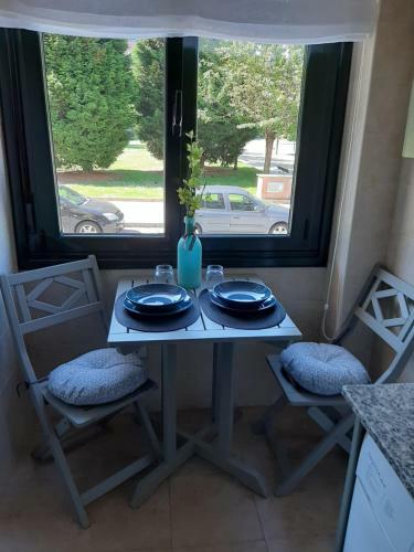 Apartamento El �eru. En Zona Verde Y Junto Al Mar.
