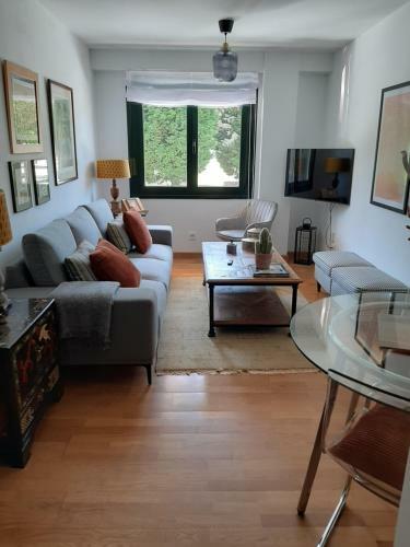 Apartamento El �eru. En Zona Verde Y Junto Al Mar.