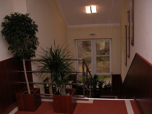 Korona Hotel �s �tterem