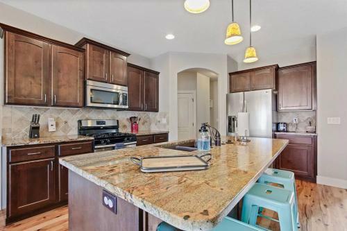 Sun Filled 3 Bedroom Meridian Home