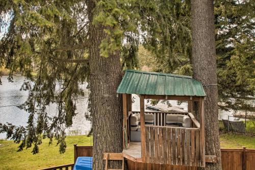 Family-friendly Twin Lakes Home With Boat Dock!