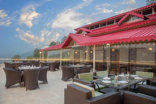 Pine Dream Resort L Kasauli L Barog