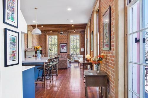 Apartamento Fab 1838 Garden District 5br With Parking And Balcony