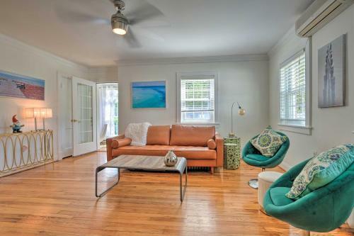 Waterfront North Beach Home About 2 Mi To Beach!